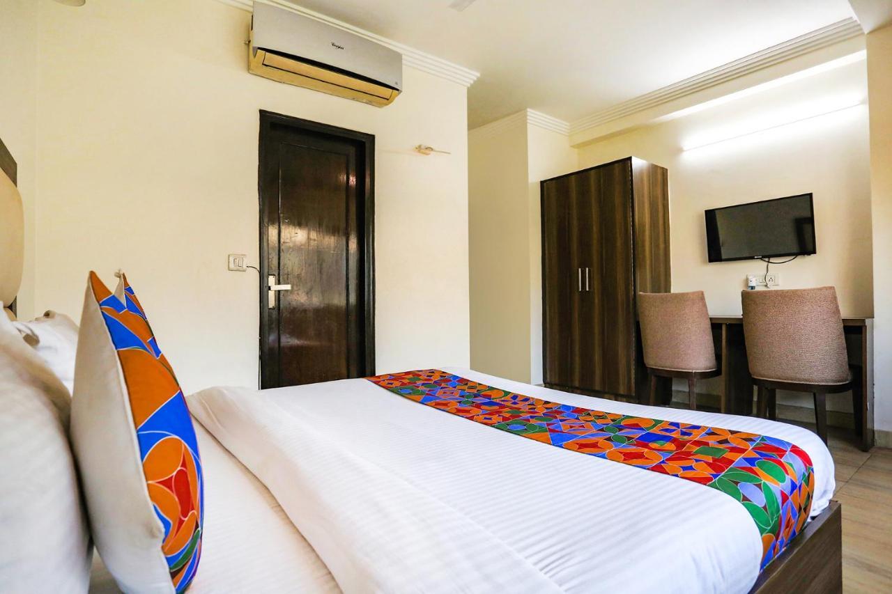 Fabhotel Jpm The Grand Bella - Nr Nehru Place Market Νέο Δελχί Εξωτερικό φωτογραφία
